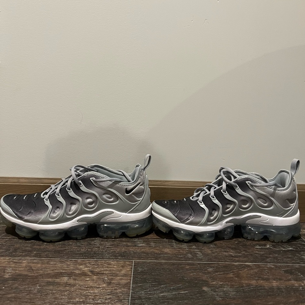 Air Vapormax Plus Silver Gradient, Throw Offers! - image 2